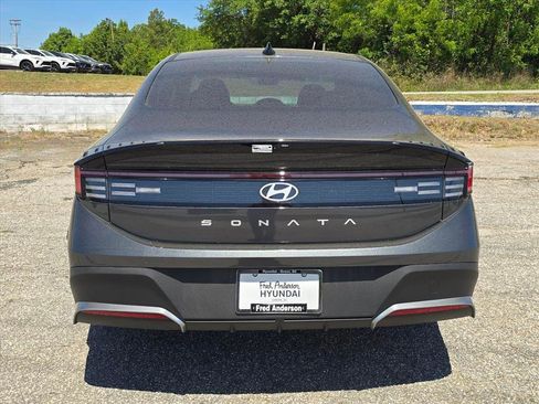 New 2026 Hyundai Sonata SE FWD image 4