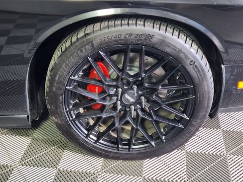 Used 2009 Dodge Challenger SRT8 w/ SRT Option Group II image 9