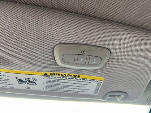 Used 2018 Chrysler Pacifica Touring Plus image 23