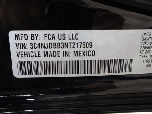 Used 2022 Jeep Compass Latitude w/ Convenience Group image 19