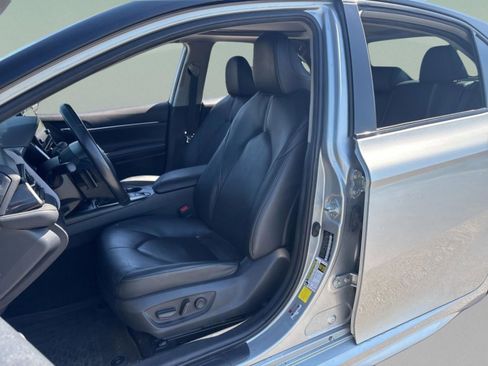 Used 2022 Toyota Camry XSE image 27