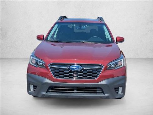 Used 2022 Subaru Outback Premium AWD/4WD image 2