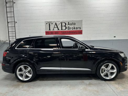 Used 2019 Audi Q7 3.0T Prestige w/ Prestige Package AWD/4WD image 2