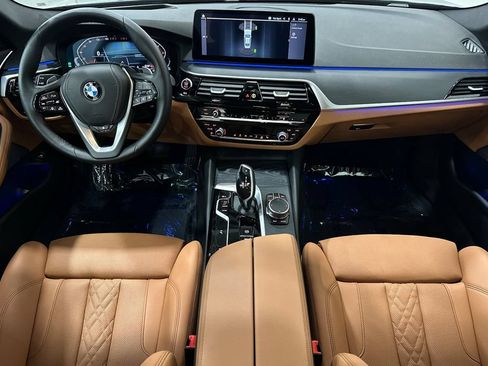 Used 2023 BMW 530i xDrive w/ Premium Package AWD/4WD image 15