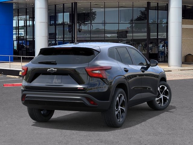 New 2026 Chevrolet Trax RS FWD image 4