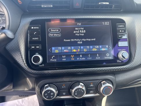 Used 2023 Nissan Kicks SV image 17