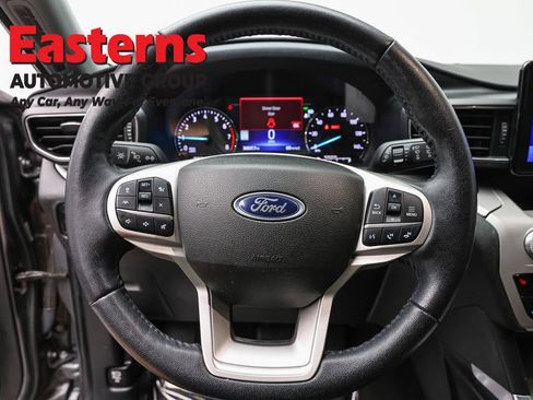 Used 2023 Ford Explorer XLT w/ Equipment Group 202A AWD/4WD image 10