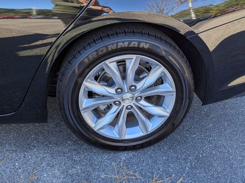 Used 2023 Chevrolet Malibu LT image 27