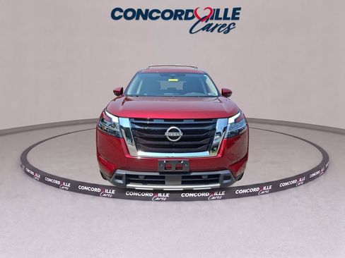 Certified 2023 Nissan Pathfinder SL w/ Cargo Package AWD/4WD image 3
