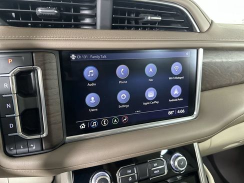 Used 2021 GMC Yukon Denali w/ Denali Premium Package AWD/4WD image 17
