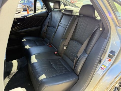 Used 2018 Lexus LS 500 w/ Interior Upgrade Package image 31