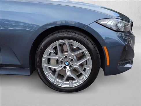 Used 2025 BMW 330i Sedan w/ Convenience Package image 25