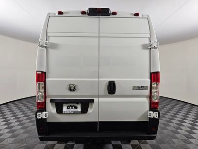 New 2026 RAM ProMaster 2500 w/ Quick Order Package 22G SLT