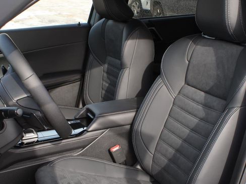 New 2026 Mitsubishi Outlander Trail Edition image 17