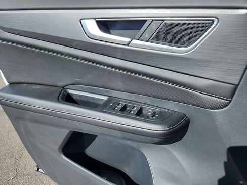 New 2026 Volkswagen Atlas Cross Sport SE image 6