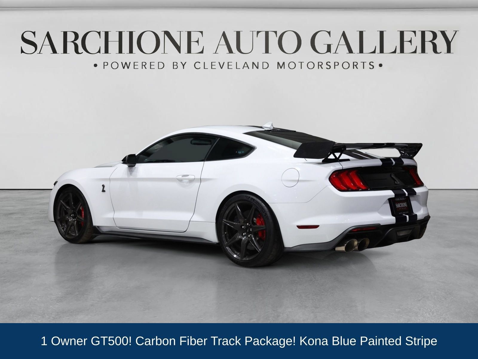 Used 2021 Ford Mustang Shelby GT500 w/ Carbon Fiber Track Pack RWD image 2