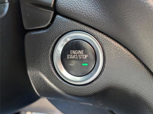 Used 2022 Chevrolet Equinox LT image 25