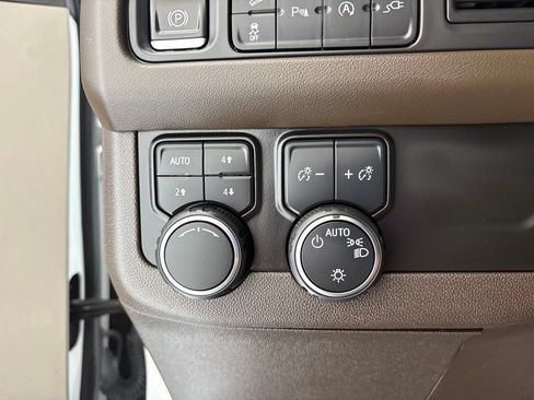 Used 2021 Chevrolet Tahoe Z71 AWD/4WD image 8