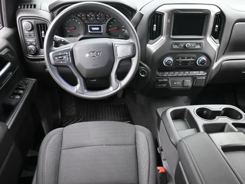 Used 2025 Chevrolet Silverado 1500 Custom Trail Boss AWD/4WD image 14