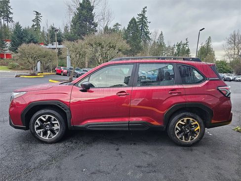 Used 2025 Subaru Forester image 4