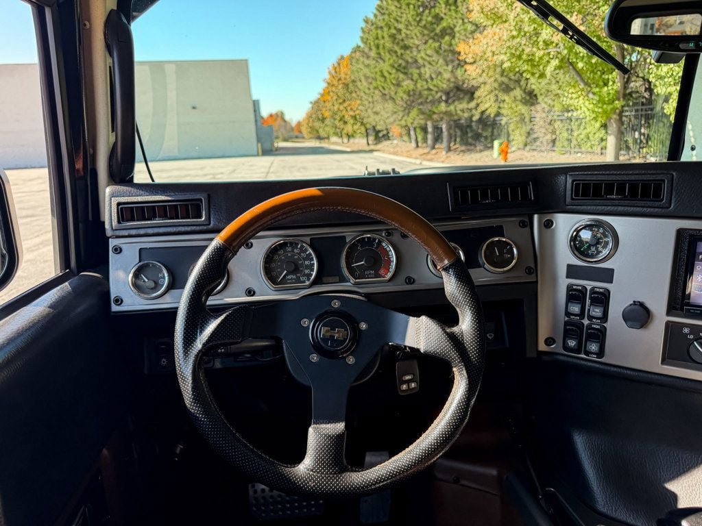 Used 2006 HUMMER H1 4-Door Wagon AWD/4WD image 10