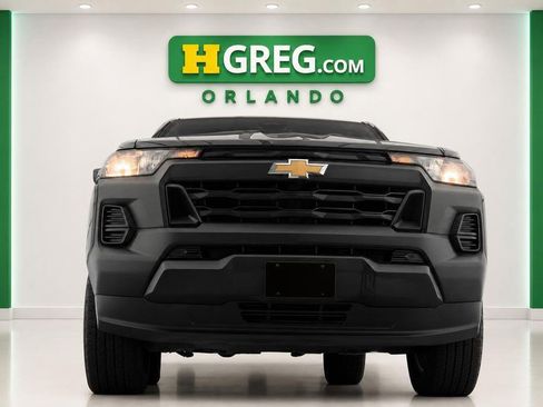 Used 2024 Chevrolet Colorado W/T RWD image 7