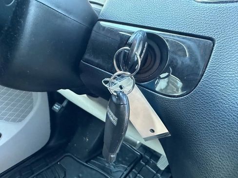 Used 2014 Dodge Grand Caravan American Value Package image 28