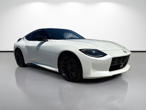 Used 2025 Nissan Z Performance w/ Floor Mat Package image 1