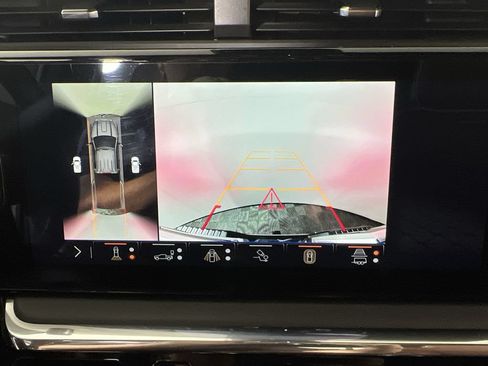 Certified 2025 GMC Sierra 3500 Denali Ultimate AWD/4WD image 16