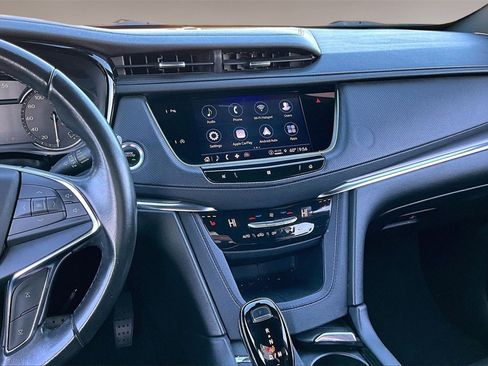 Used 2021 Cadillac XT5 Luxury image 6