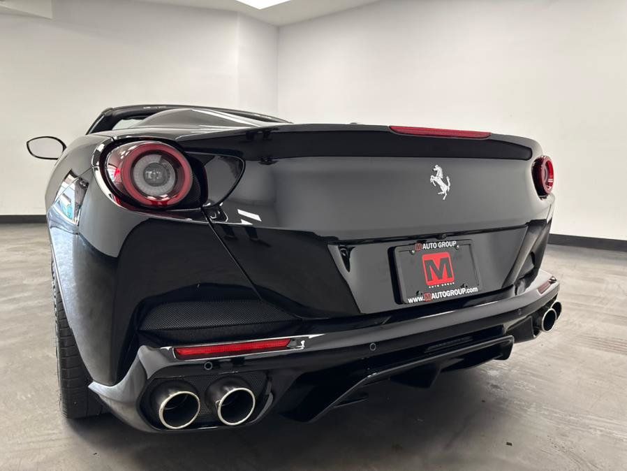 Used 2019 Ferrari Portofino RWD image 31