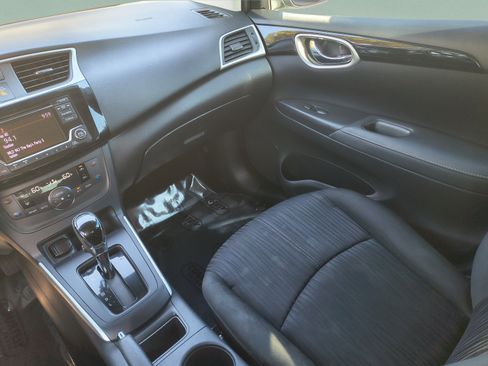 Used 2018 Nissan Sentra SV FWD image 15