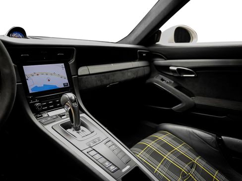 Used 2018 Porsche 911 GT3 RWD image 40
