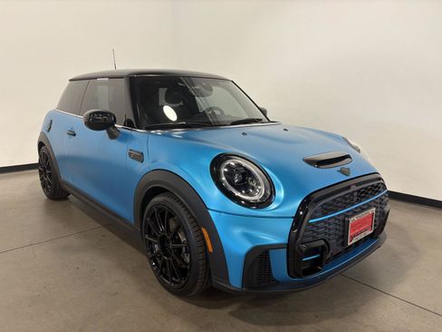 Used 2024 MINI Cooper S FWD image 1