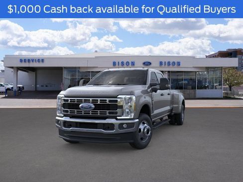 New 2026 Ford F350 XLT w/ 360-Degree Camera Package AWD/4WD image 2