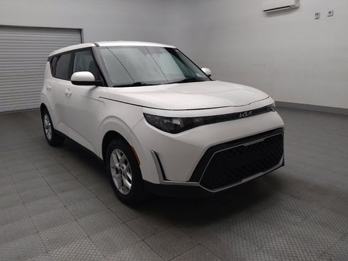 Used 2025 Kia Soul LX w/ LX Technology Package image 13