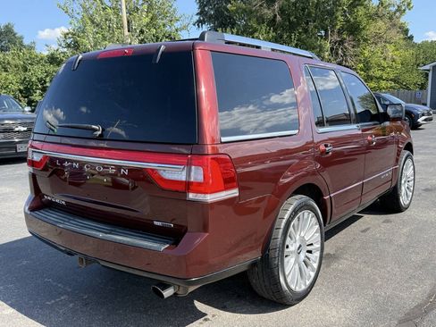 Used 2016 Lincoln Navigator Reserve AWD/4WD image 5