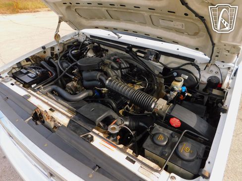 Used 1995 Ford Bronco XLT AWD/4WD image 17