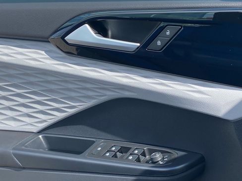 Certified 2023 Volkswagen Taos S image 19