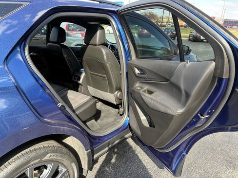 Used 2023 Chevrolet Equinox RS FWD image 21