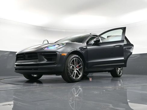 New 2026 Porsche Macan S AWD/4WD image 39