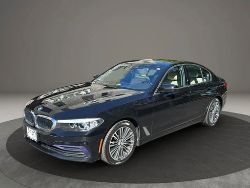 Used 2019 BMW 530i xDrive w/ Convenience Package image 9