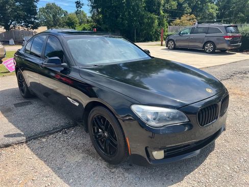 Used 2015 BMW 740i RWD image 3