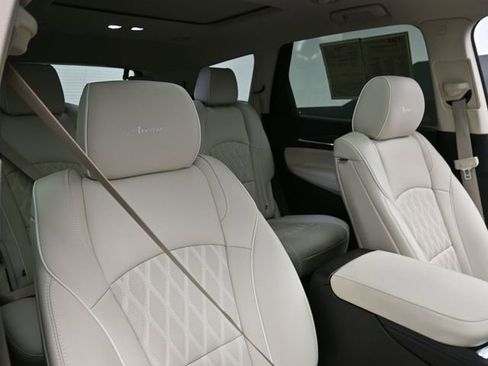 Used 2023 Buick Enclave Avenir w/ Avenir Technology Package FWD image 30
