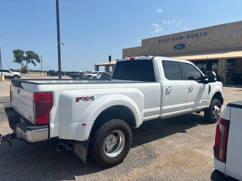 Used 2021 Ford F350 Lariat w/ Lariat Ultimate Package AWD/4WD image 3