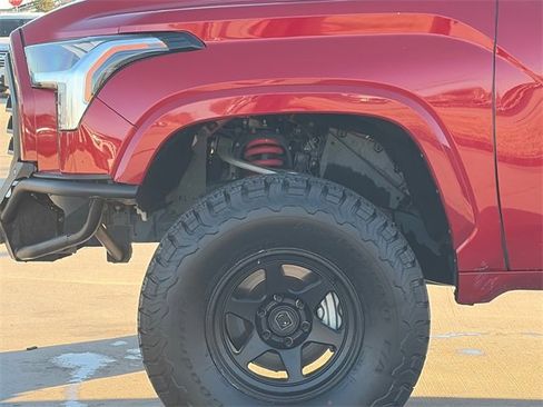 Used 2022 Toyota Tundra Limited image 5