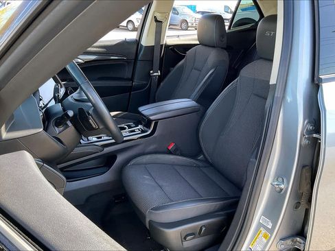 Used 2023 Buick Envision Preferred image 7