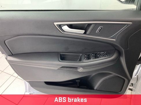 Used 2024 Ford Edge SEL image 13