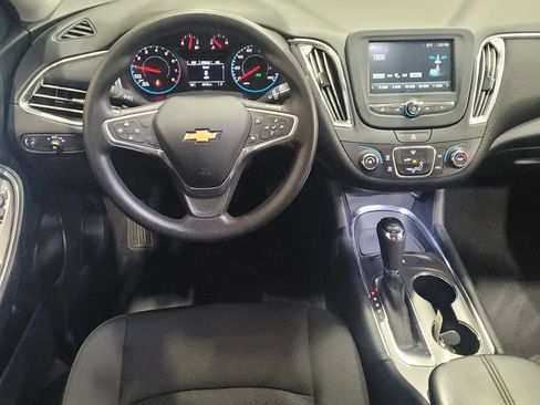 Used 2018 Chevrolet Malibu LT FWD image 22