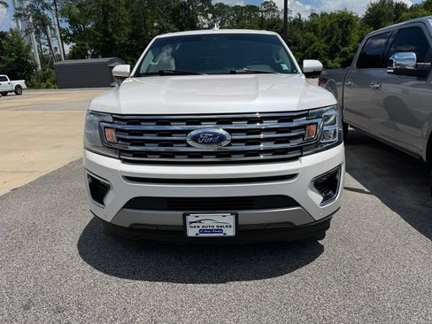 Used 2019 Ford Expedition Limited w/ Equipment Group 301A RWD image 2